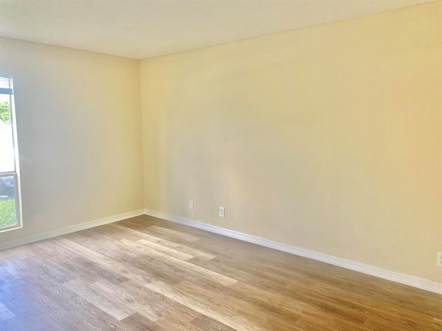 1500 N Congress Avenue A23, West Palm Beach, FL 33401