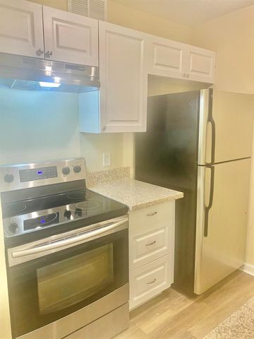 1500 N Congress Avenue A23, West Palm Beach, FL 33401