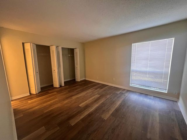 1500 N Congress Avenue A23, West Palm Beach, FL 33401