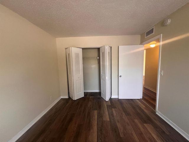 1500 N Congress Avenue A23, West Palm Beach, FL 33401