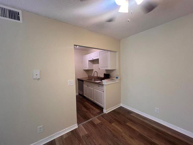 1500 N Congress Avenue A23, West Palm Beach, FL 33401