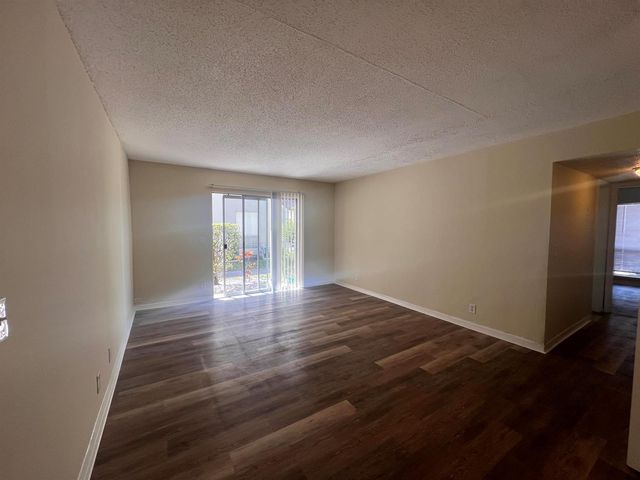 1500 N Congress Avenue A23, West Palm Beach, FL 33401