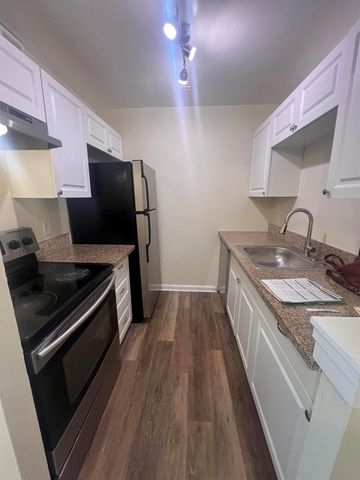 1500 N Congress Avenue A23, West Palm Beach, FL 33401
