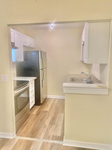 1500 N Congress Avenue A23, West Palm Beach, FL 33401