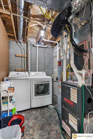 19631 Laci Street, Omaha, NE 68135