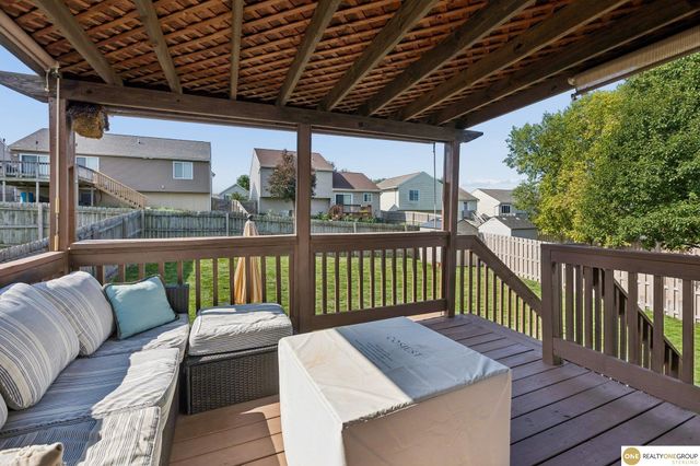 19631 Laci Street, Omaha, NE 68135