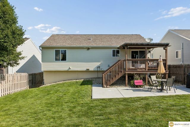19631 Laci Street, Omaha, NE 68135