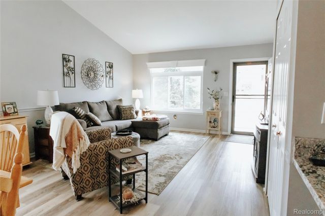 23342 Redman Court, Brownstown Charter Township, MI 48183