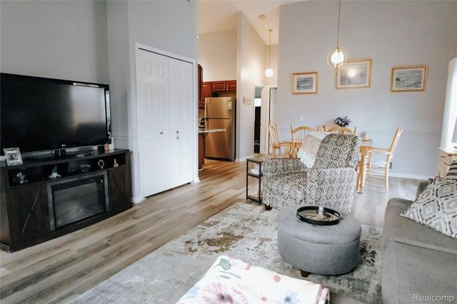 23342 Redman Court, Brownstown Charter Township, MI 48183