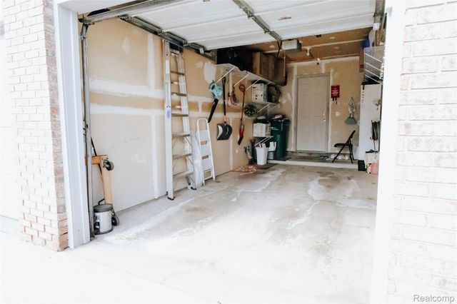 23342 Redman Court, Brownstown Charter Township, MI 48183