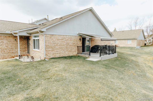 23342 Redman Court, Brownstown Charter Township, MI 48183