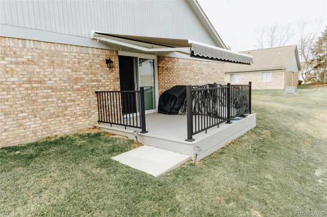 23342 Redman Court, Brownstown Charter Township, MI 48183