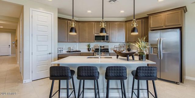 18822 W GOLDENROD Street, Goodyear, AZ 85338