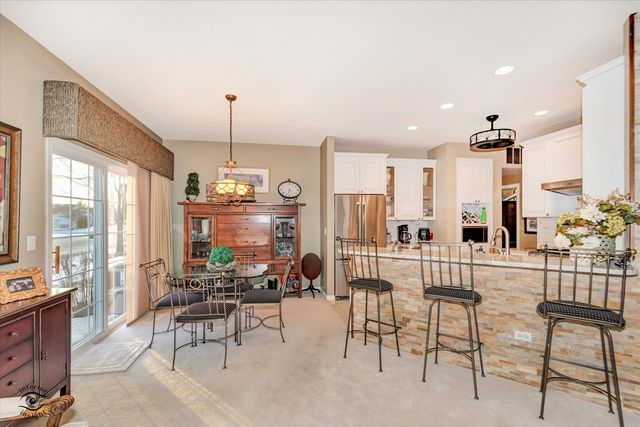 21418 Timber Lake Court 21418, Crest Hill, IL 60403
