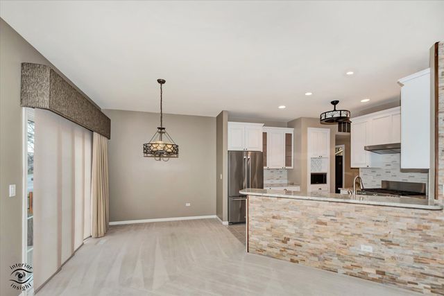 21418 Timber Lake Court 21418, Crest Hill, IL 60403