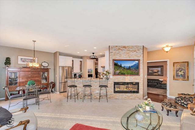21418 Timber Lake Court 21418, Crest Hill, IL 60403