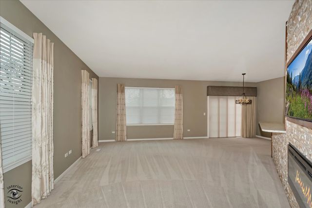 21418 Timber Lake Court 21418, Crest Hill, IL 60403