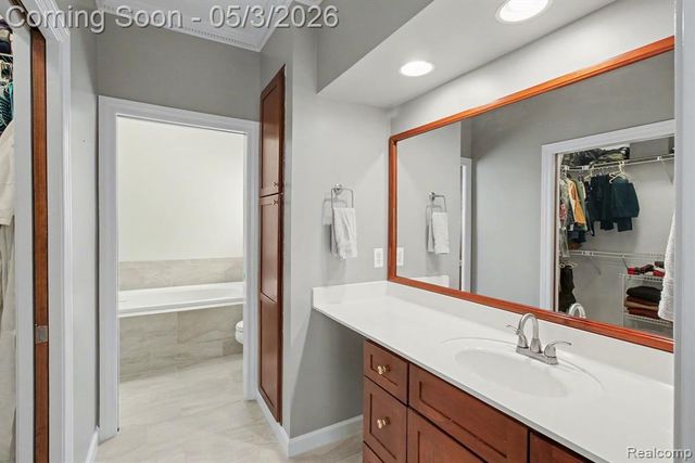 1071 Gasser Court, Howell, MI 48843
