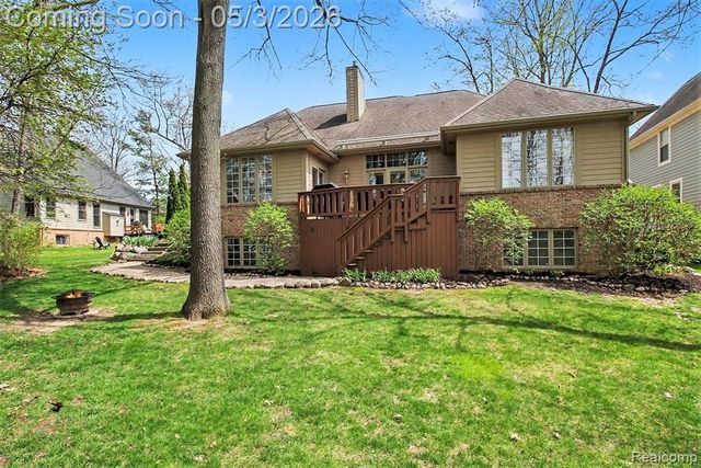 1071 Gasser Court, Howell, MI 48843