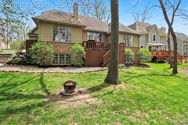 1071 Gasser Court, Howell, MI 48843