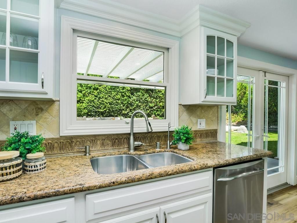 Image 11 of property listing at 15224 Andorra Way, San Diego, CA 92129