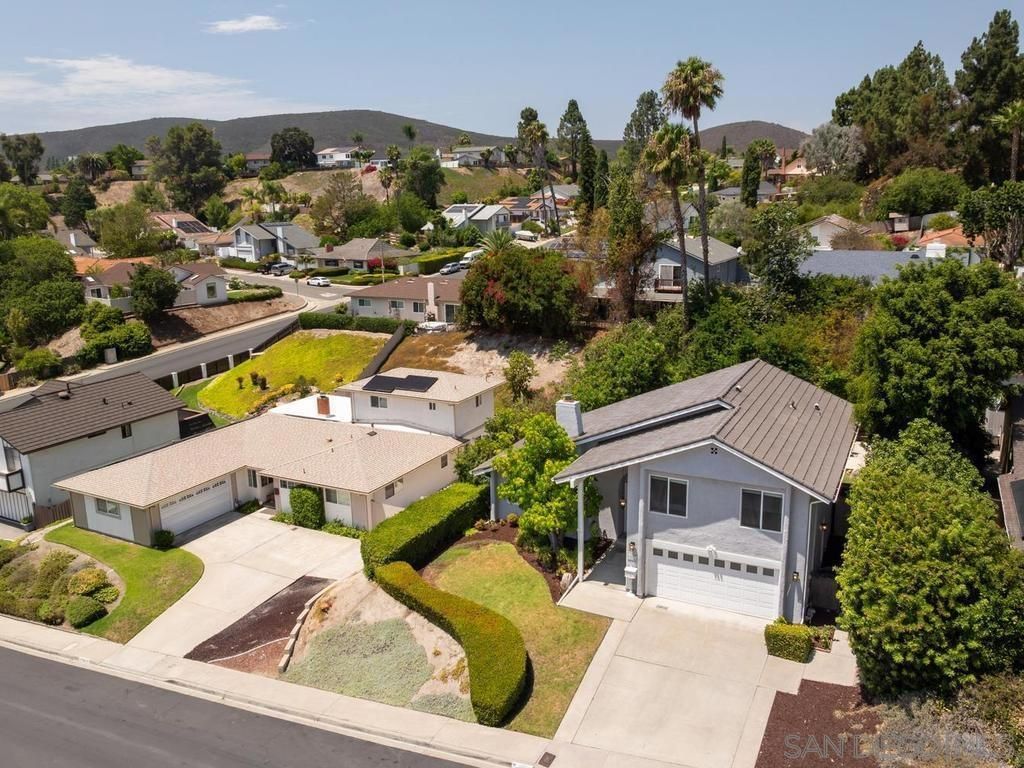 Image 41 of property listing at 15224 Andorra Way, San Diego, CA 92129