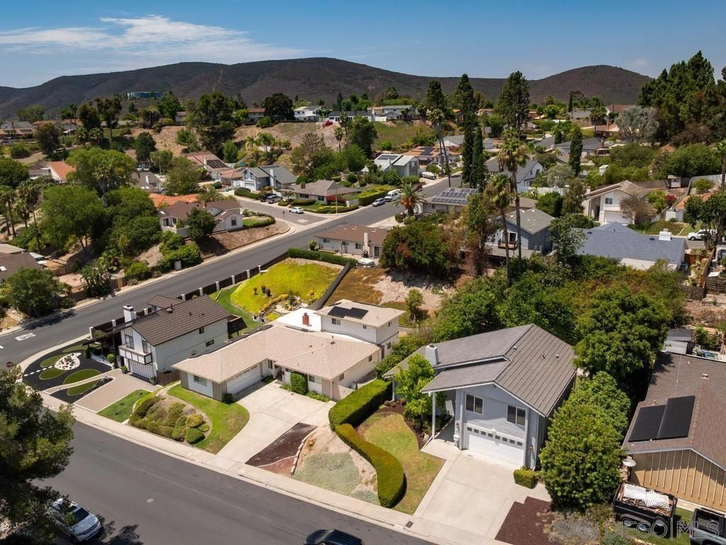 Image 42 of property listing at 15224 Andorra Way, San Diego, CA 92129