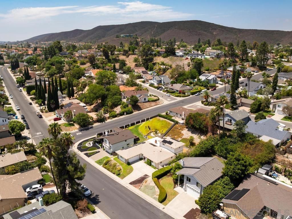 Image 43 of property listing at 15224 Andorra Way, San Diego, CA 92129