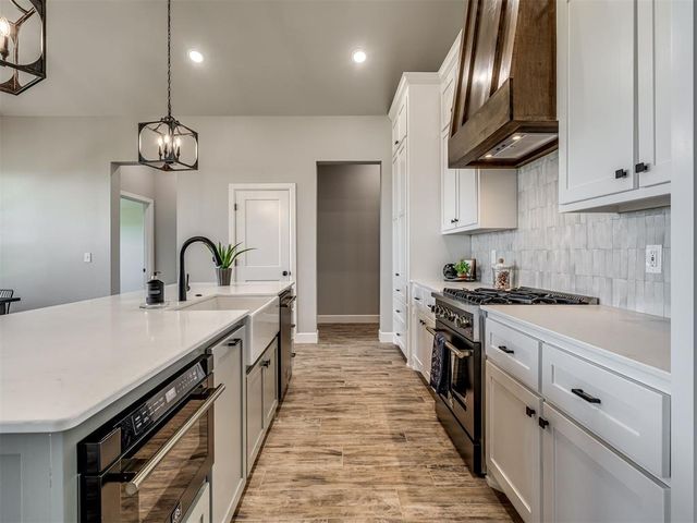 1194 Copper Ridge Circle, Piedmont, OK 73078
