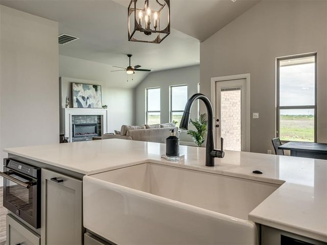 1194 Copper Ridge Circle, Piedmont, OK 73078