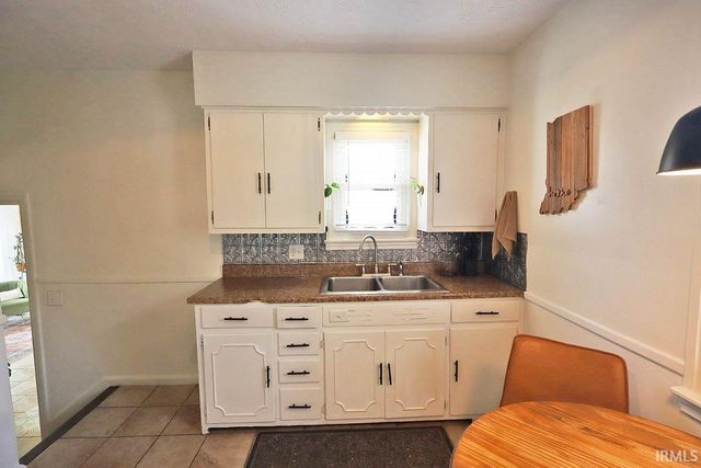 3009 E Chestnut Street, Evansville, IN 47714
