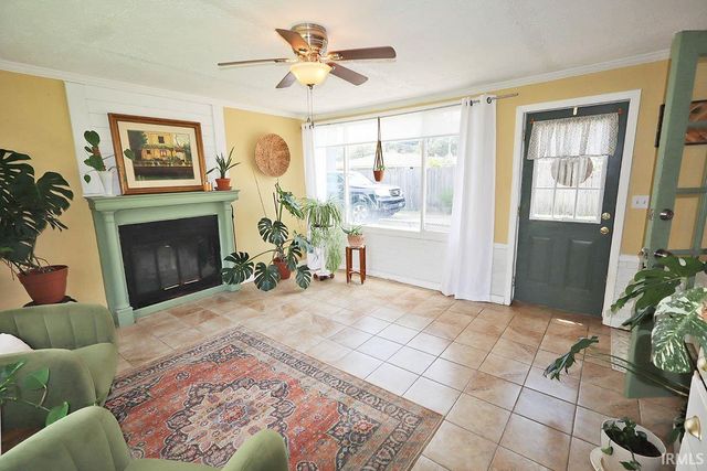 3009 E Chestnut Street, Evansville, IN 47714