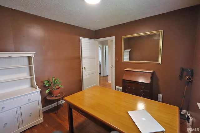 3009 E Chestnut Street, Evansville, IN 47714