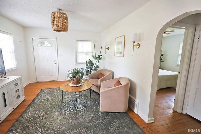 3009 E Chestnut Street, Evansville, IN 47714
