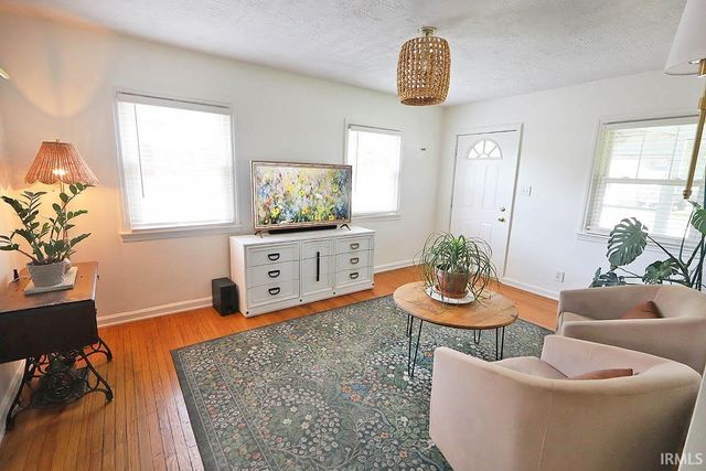 3009 E Chestnut Street, Evansville, IN 47714