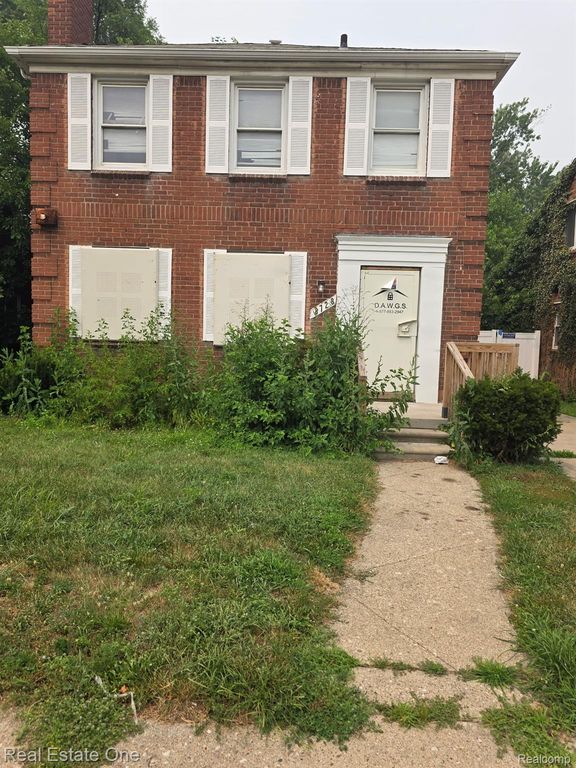 8728 W 7 Mile Road, Detroit, MI 48221