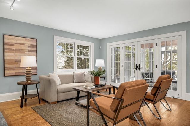 2192 Wellesley Avenue, Saint Paul, MN 55105