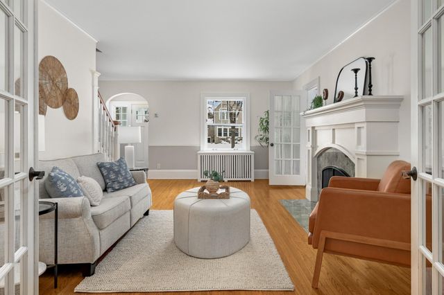 2192 Wellesley Avenue, Saint Paul, MN 55105