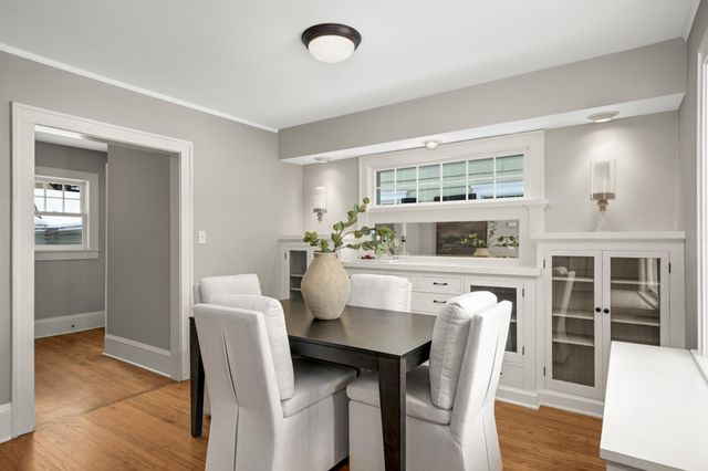 2192 Wellesley Avenue, Saint Paul, MN 55105