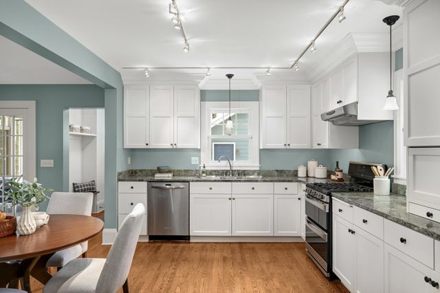 2192 Wellesley Avenue, Saint Paul, MN 55105