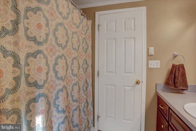 10744 CORAL RIDGE RD, Fayetteville, PA 17222