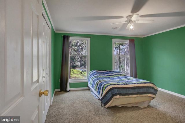 10744 CORAL RIDGE RD, Fayetteville, PA 17222