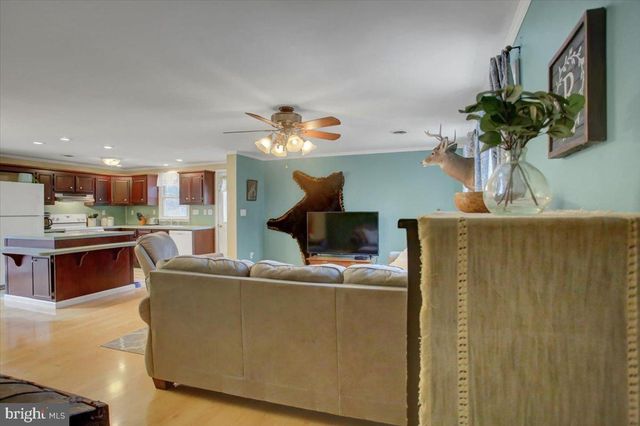 10744 CORAL RIDGE RD, Fayetteville, PA 17222