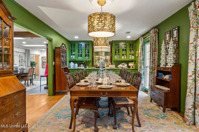 1512 Eastover Drive, Jackson, MS 39211