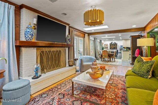 1512 Eastover Drive, Jackson, MS 39211