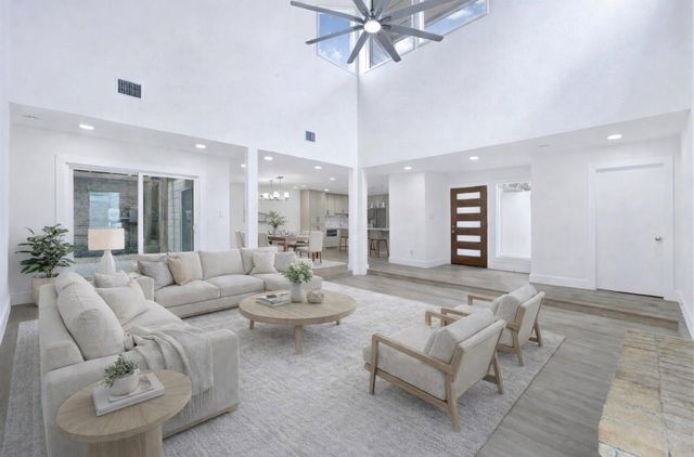 14411 Briarhills Parkway, Houston, TX 77077