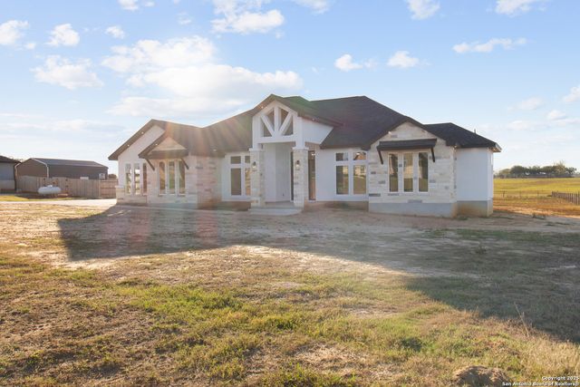 116 Western Way, Adkins, TX 78101