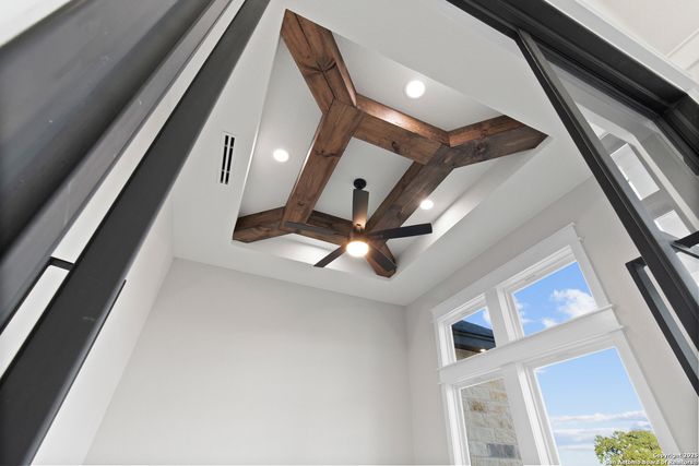 116 Western Way, Adkins, TX 78101