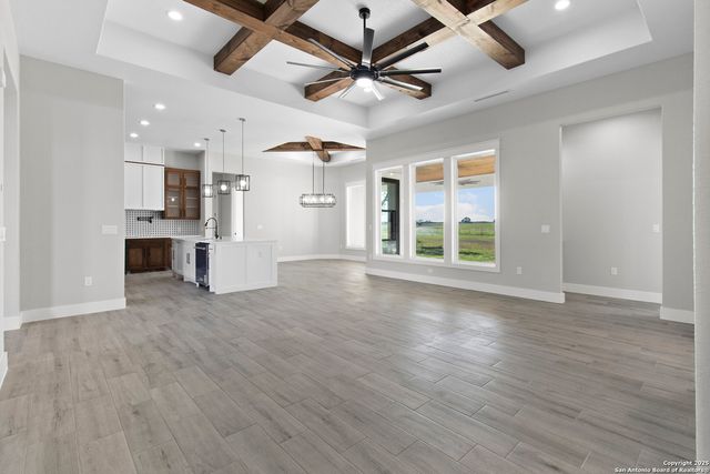 116 Western Way, Adkins, TX 78101