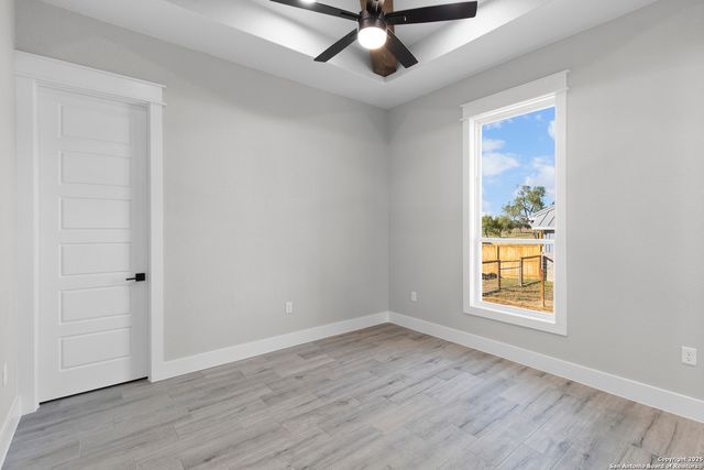 116 Western Way, Adkins, TX 78101